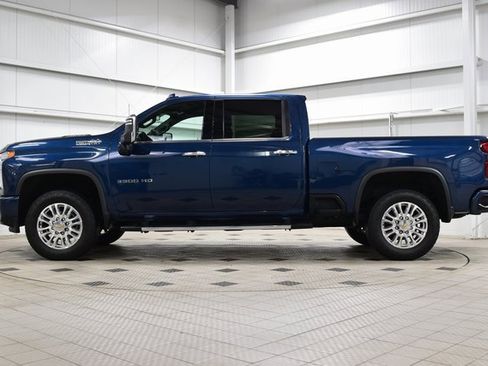 Used 2022 Chevrolet Silverado 3500 High Country image 4