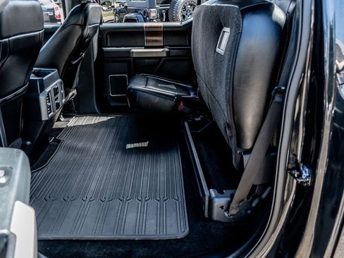 Used 2015 Ford F150 Lariat w/ Equipment Group 502A Luxury AWD/4WD image 34