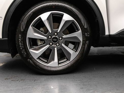 Used 2024 Ford Escape Platinum w/ Premium Technology Package image 44