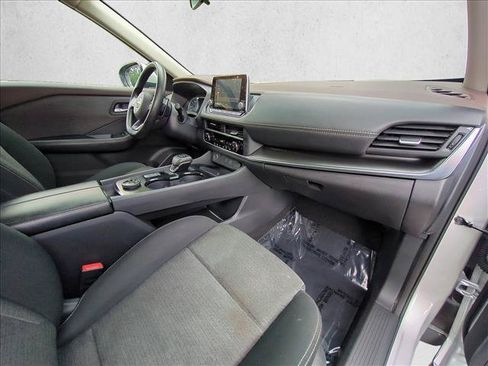 Used 2023 Nissan Rogue SV AWD/4WD image 23