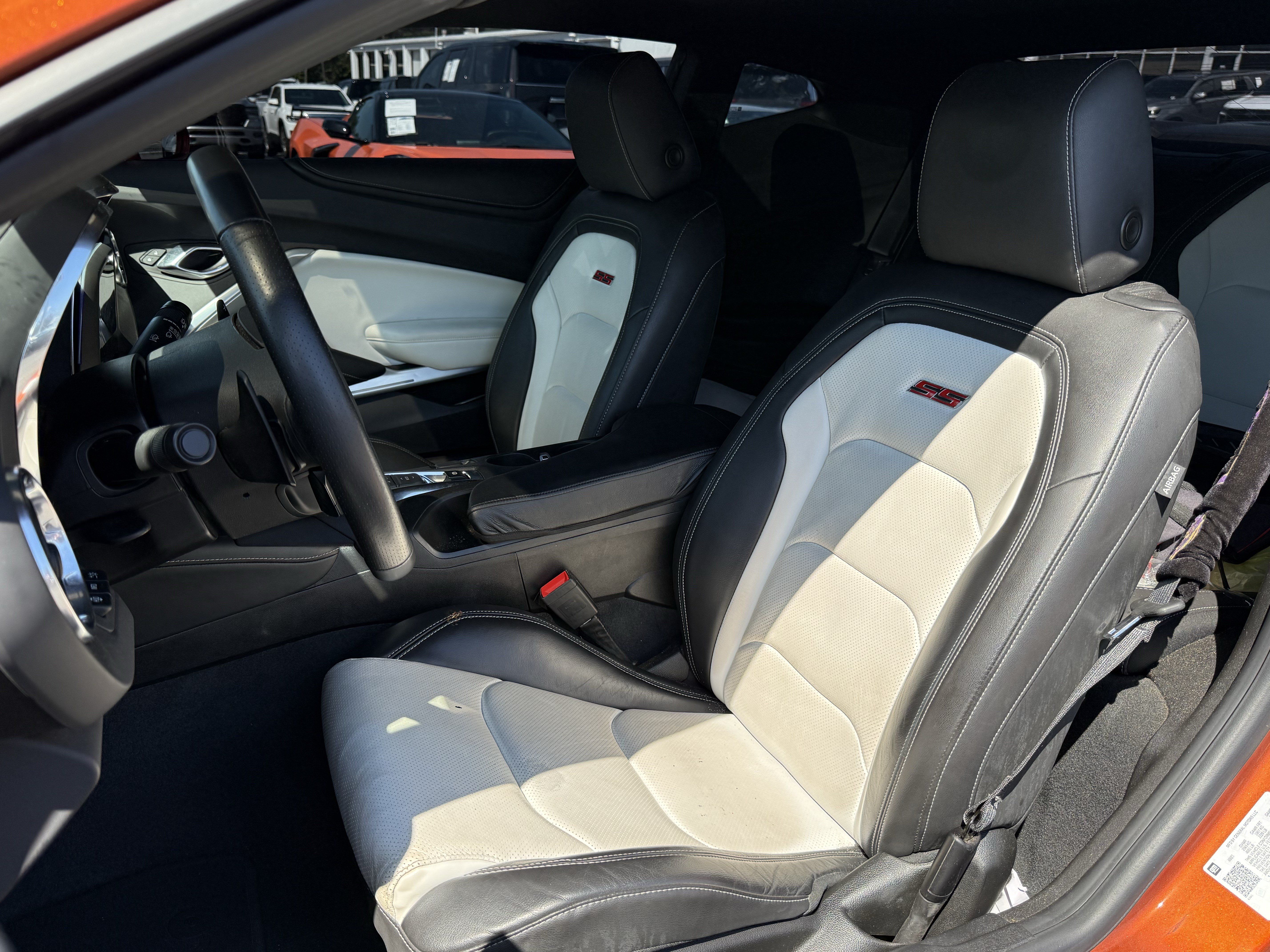 Used 2023 Chevrolet Camaro SS RWD image 7