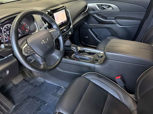 Used 2023 Chevrolet Traverse Premier w/ Redline Edition FWD image 11