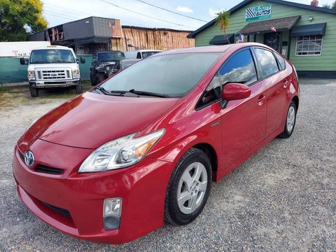 Used 2011 Toyota Prius Two image 2