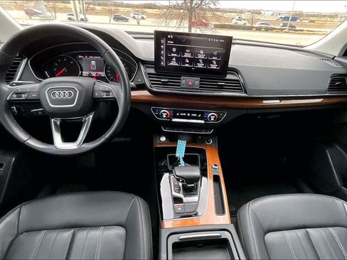 Used 2022 Audi Q5 2.0T Premium w/ Convenience Package image 14