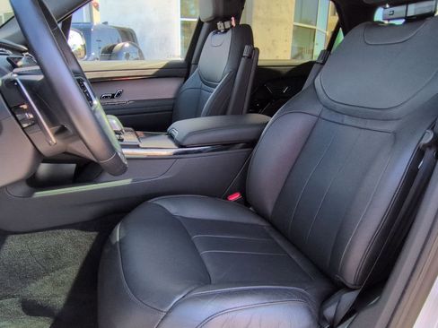 Certified 2025 Land Rover Range Rover Sport AWD/4WD image 20