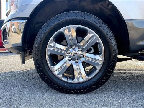 Used 2019 Ford F150 XLT w/ Equipment Group 302A Luxury image 9