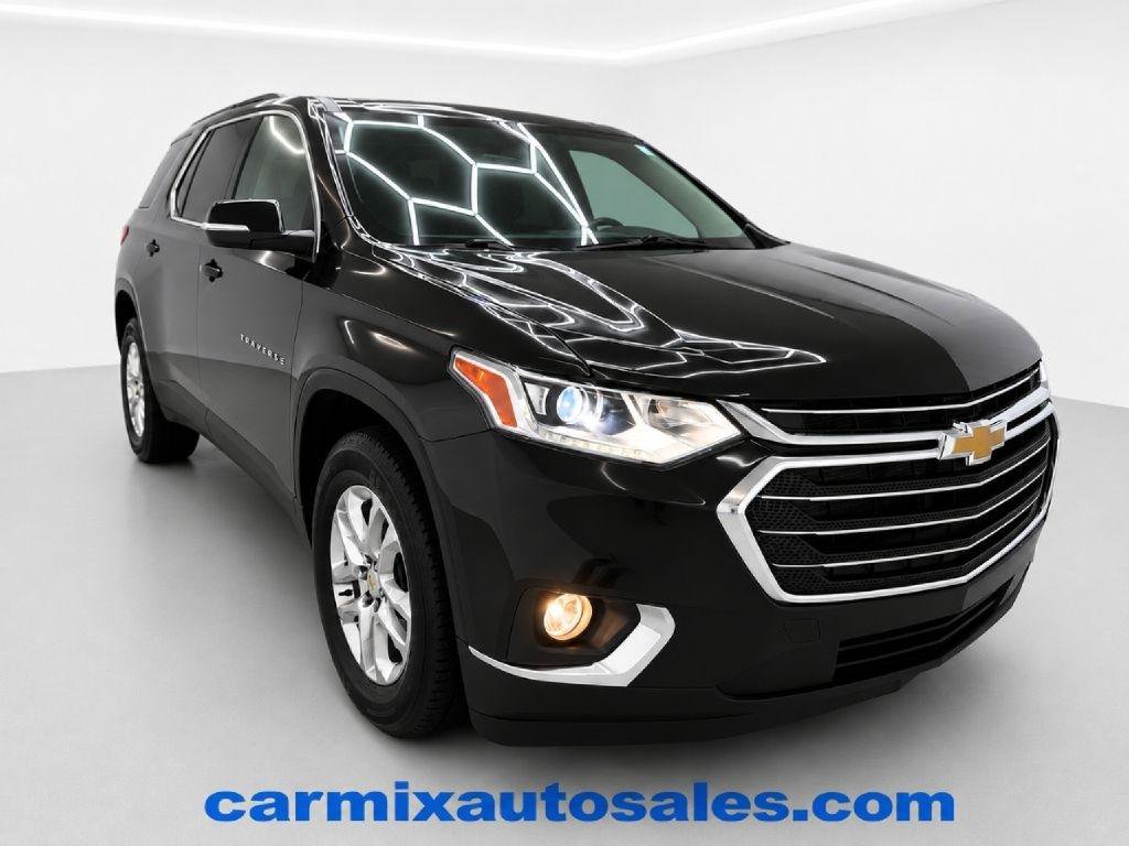 Used 2021 Chevrolet Traverse LT AWD/4WD image 1