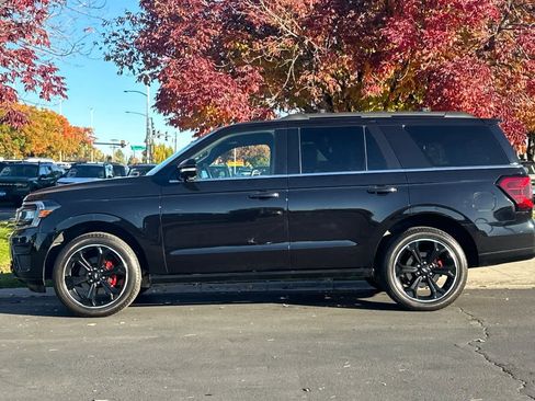 Certified 2023 Ford Expedition Limited image 5