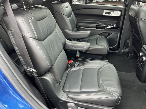 Used 2022 Ford Explorer ST w/ Equipment Group 401A AWD/4WD image 4