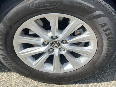 Used 2024 Toyota Grand Highlander XLE image 15