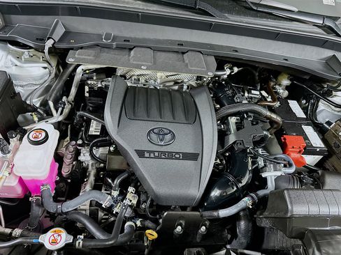 Used 2025 Toyota Grand Highlander FWD image 34