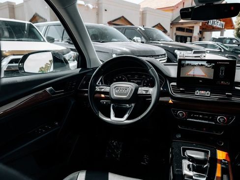 Used 2023 Audi Q5 2.0T Premium w/ Convenience Package AWD/4WD image 22