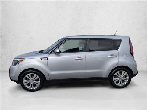 Used 2016 Kia Soul + FWD image 9