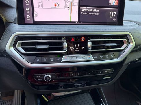 Used 2024 BMW X3 xDrive30i w/ Premium Package AWD/4WD image 41