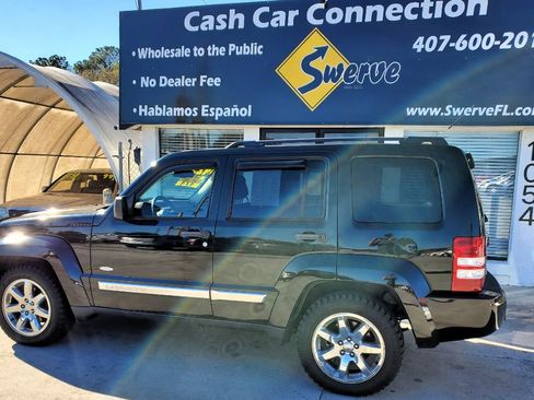 Used 2012 Jeep Liberty Sport image 8