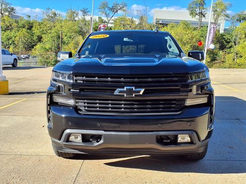 Used 2020 Chevrolet Silverado 1500 RST image 3