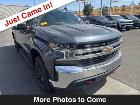 Used 2021 Chevrolet Silverado 1500 LT AWD/4WD image 8