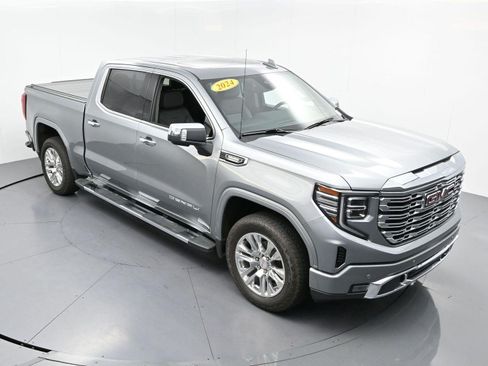Used 2024 GMC Sierra 1500 Denali w/ Technology Package AWD/4WD image 43