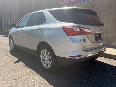 Used 2021 Chevrolet Equinox LT w/ LPO, Cargo Package AWD/4WD image 8