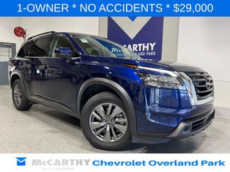 Used 2025 Nissan Pathfinder SV FWD video 1