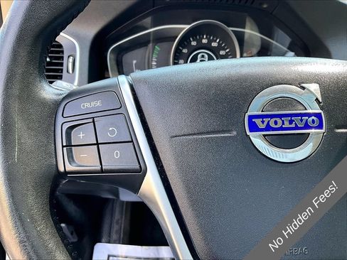 Used 2017 Volvo S60 T5 Dynamic AWD/4WD image 16