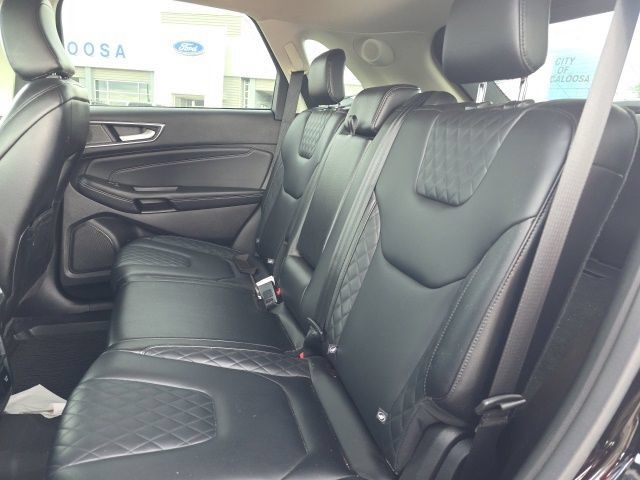 Certified 2024 Ford Edge Titanium AWD/4WD image 10