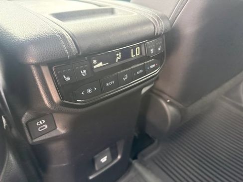 Used 2024 Toyota Grand Highlander AWD image 9