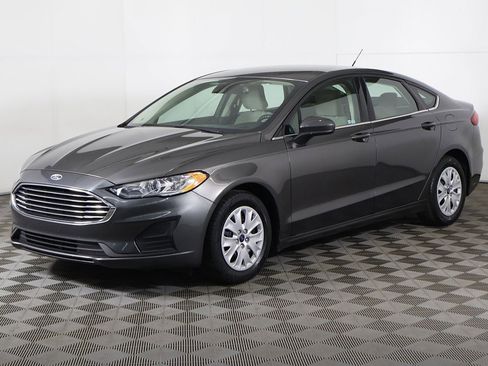 Used 2019 Ford Fusion S image 7