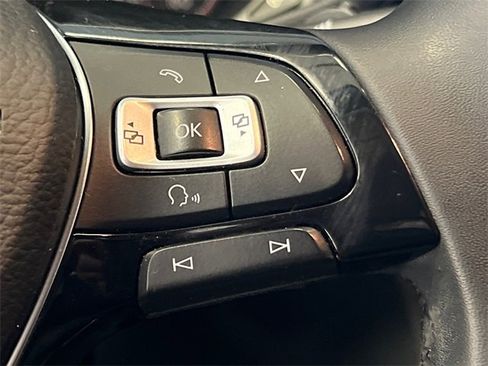 Used 2022 Volkswagen Passat 2.0T SE image 21