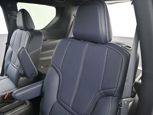 New 2026 INFINITI QX80 SPORT w/ Sport Exterior Package image 26