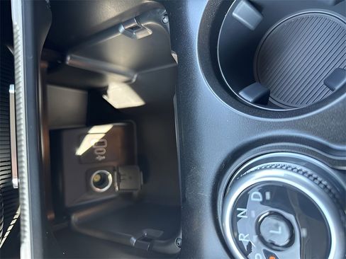 New 2025 Ford Explorer Active w/ Active Comfort Package image 31