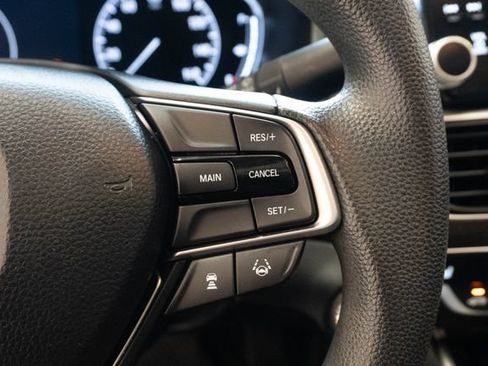Used 2020 Honda Accord EX image 18