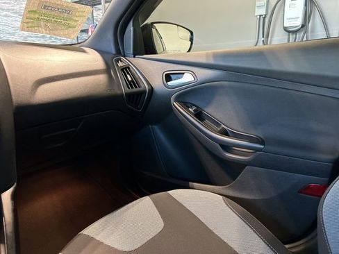 Used 2014 Ford Focus ST FWD image 18
