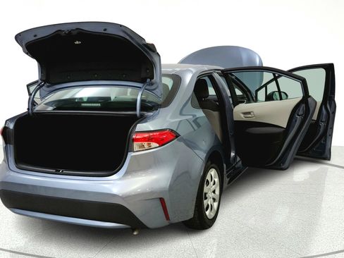 Used 2022 Toyota Corolla LE FWD image 14