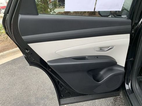 Used 2025 Hyundai Tucson SEL image 15