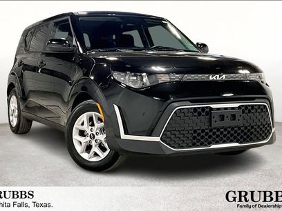 Used 2025 Kia Soul LX