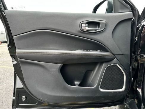 Used 2020 Jeep Compass Limited w/ Premium Lighting Group AWD/4WD image 13