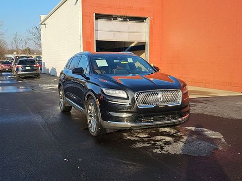 Used 2023 Lincoln Nautilus Reserve w/ Equipment Group 201A image 10