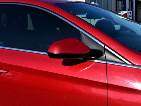 Used 2018 Hyundai Sonata SE FWD image 8