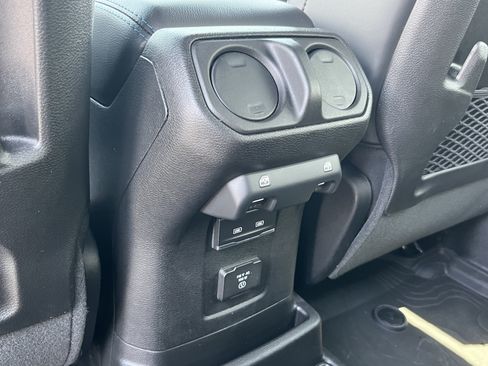 Used 2024 Jeep Wrangler Unlimited Rubicon 4xe AWD/4WD image 20