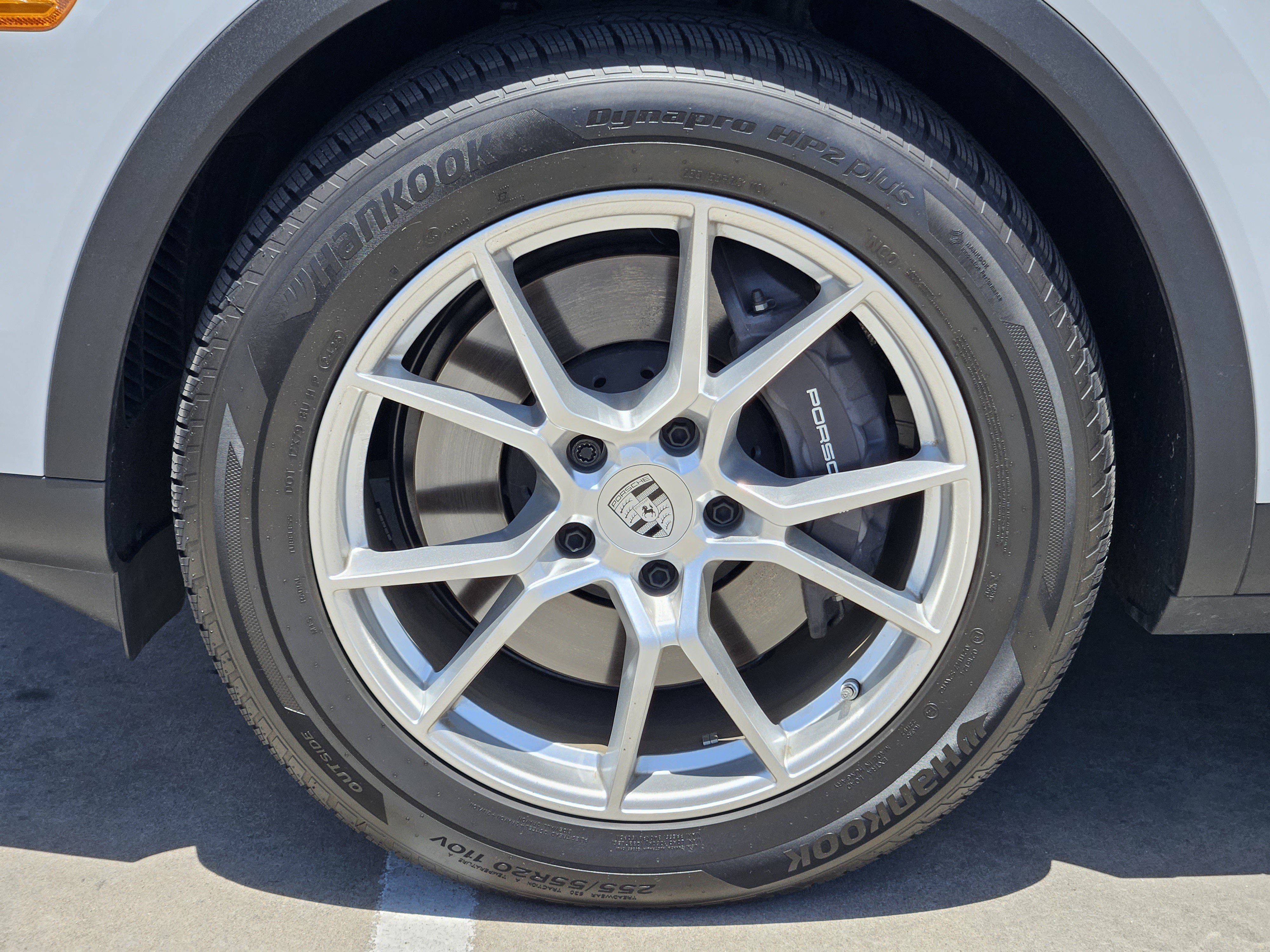 Certified 2026 Porsche Cayenne AWD/4WD image 14