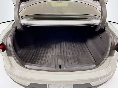 Used 2024 Toyota Crown XLE image 28