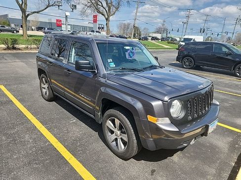 Used 2017 Jeep Patriot High Altitude image 4