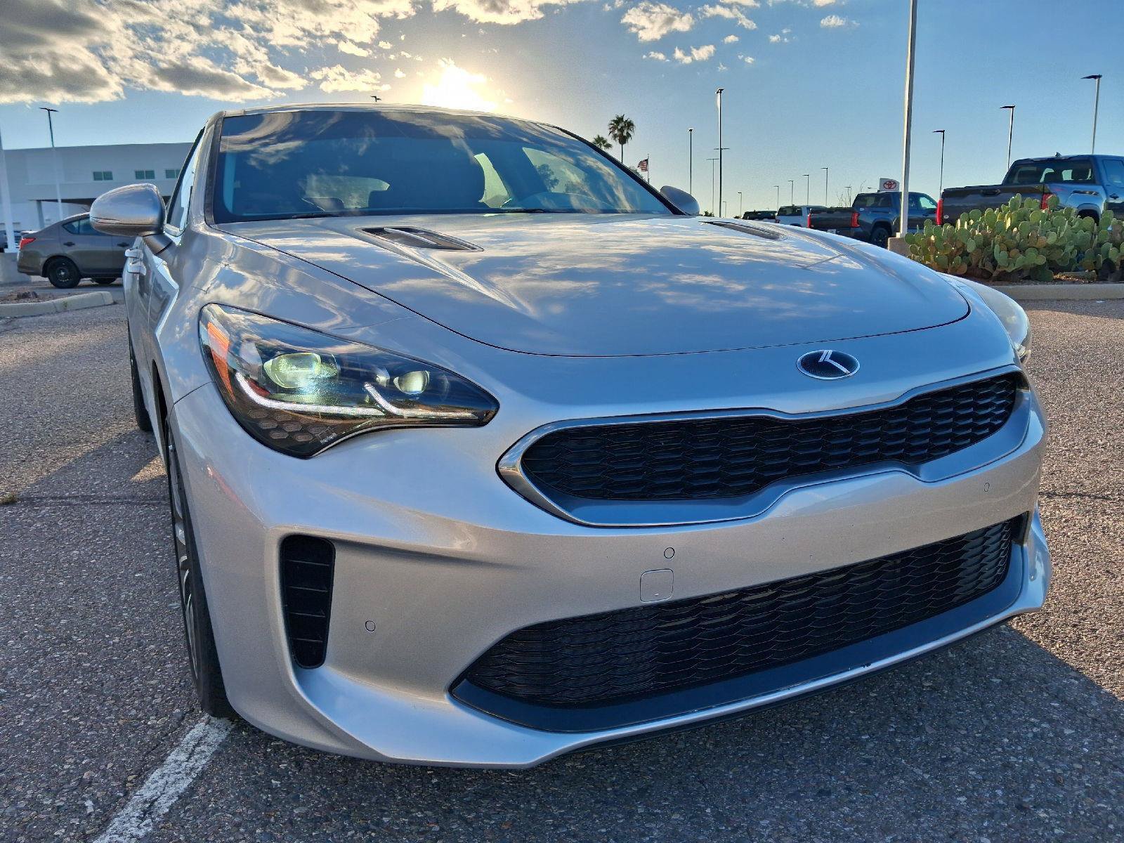 Used 2018 Kia Stinger Premium RWD image 13