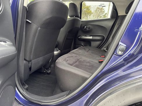 Used 2017 Nissan Juke SV image 25