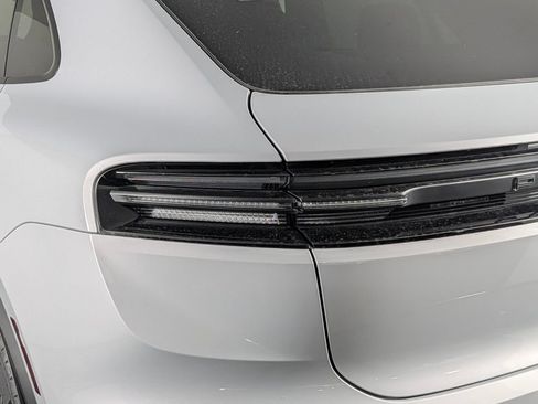 New 2026 Porsche Macan Electric RWD image 16