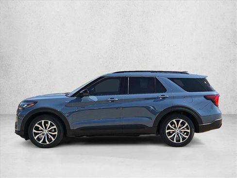 New 2026 Ford Explorer ST-Line RWD image 5