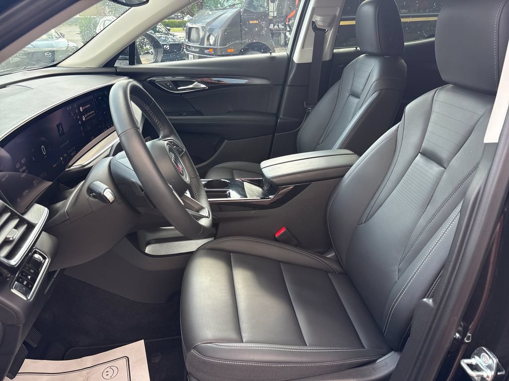 Used 2025 Buick Envision Preferred AWD/4WD image 23