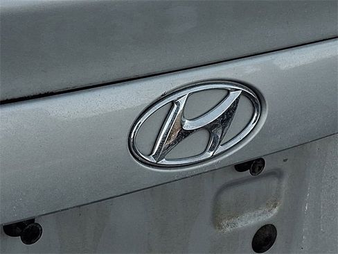 Used 2006 Hyundai Elantra GLS image 10