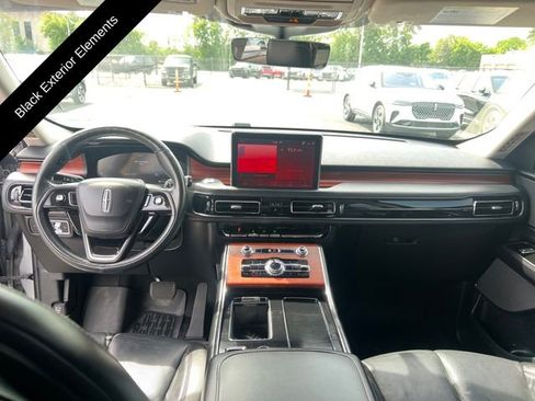 Certified 2023 Lincoln Aviator Reserve w/ Equipment Group 201A AWD/4WD image 17